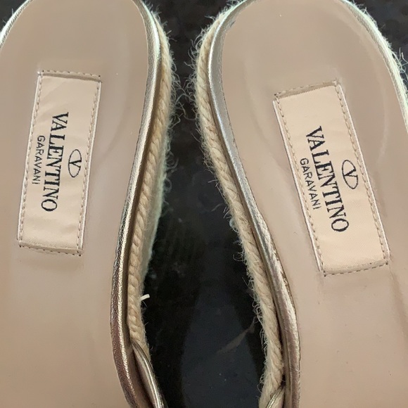 Valentino Garavani Mena Bow Espadrille Wedges - Picture 3 of 11